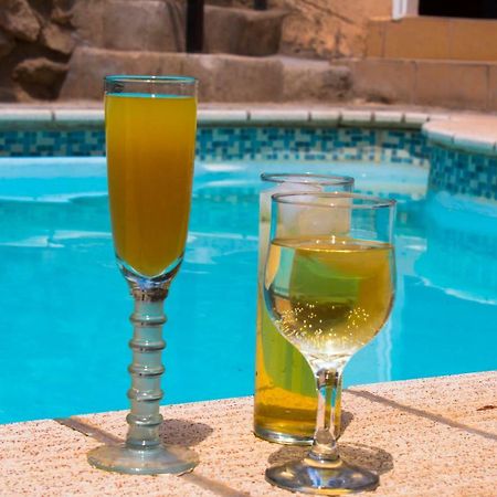 Yoieli Guest House Windhoek Kültér fotó