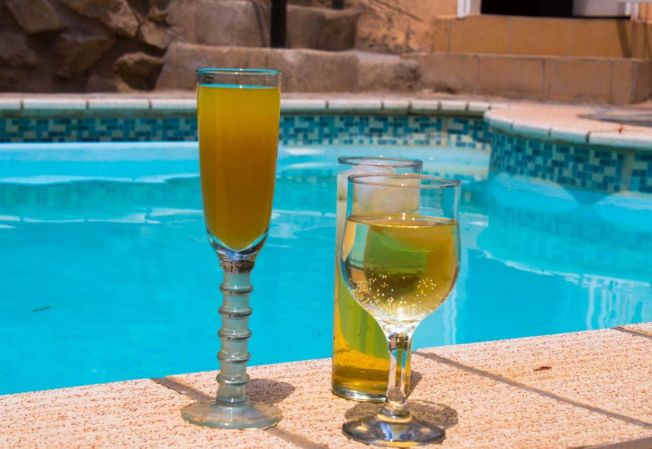 Yoieli Guest House Windhoek Kültér fotó